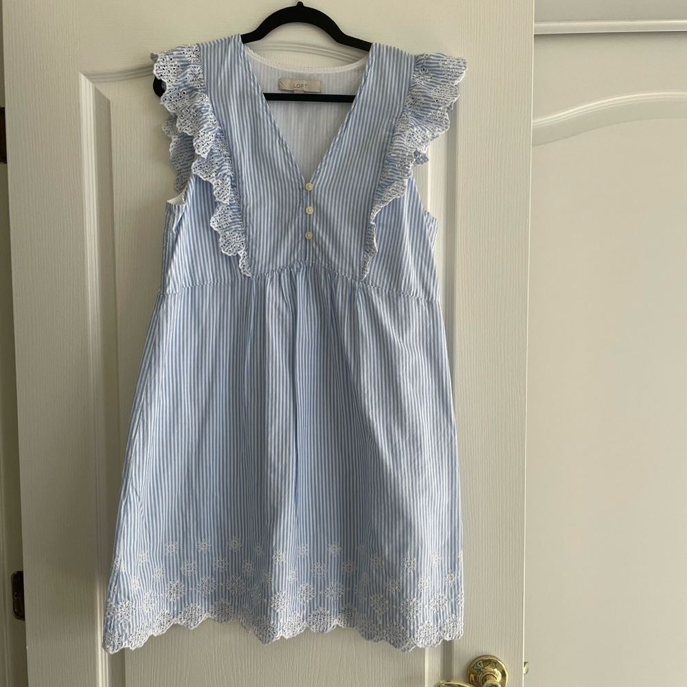 Loft medium seersucker print dress